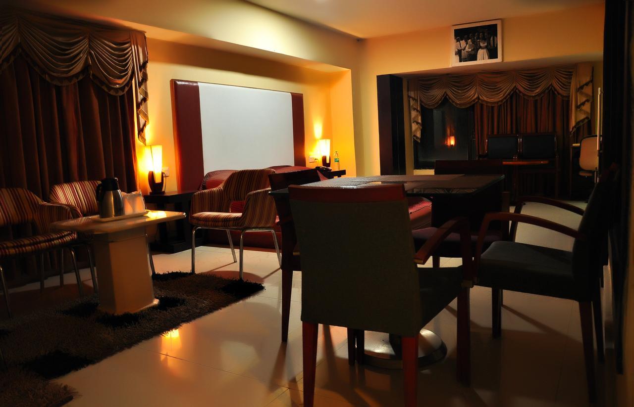 Hotel Unite Pathānkot Dış mekan fotoğraf
