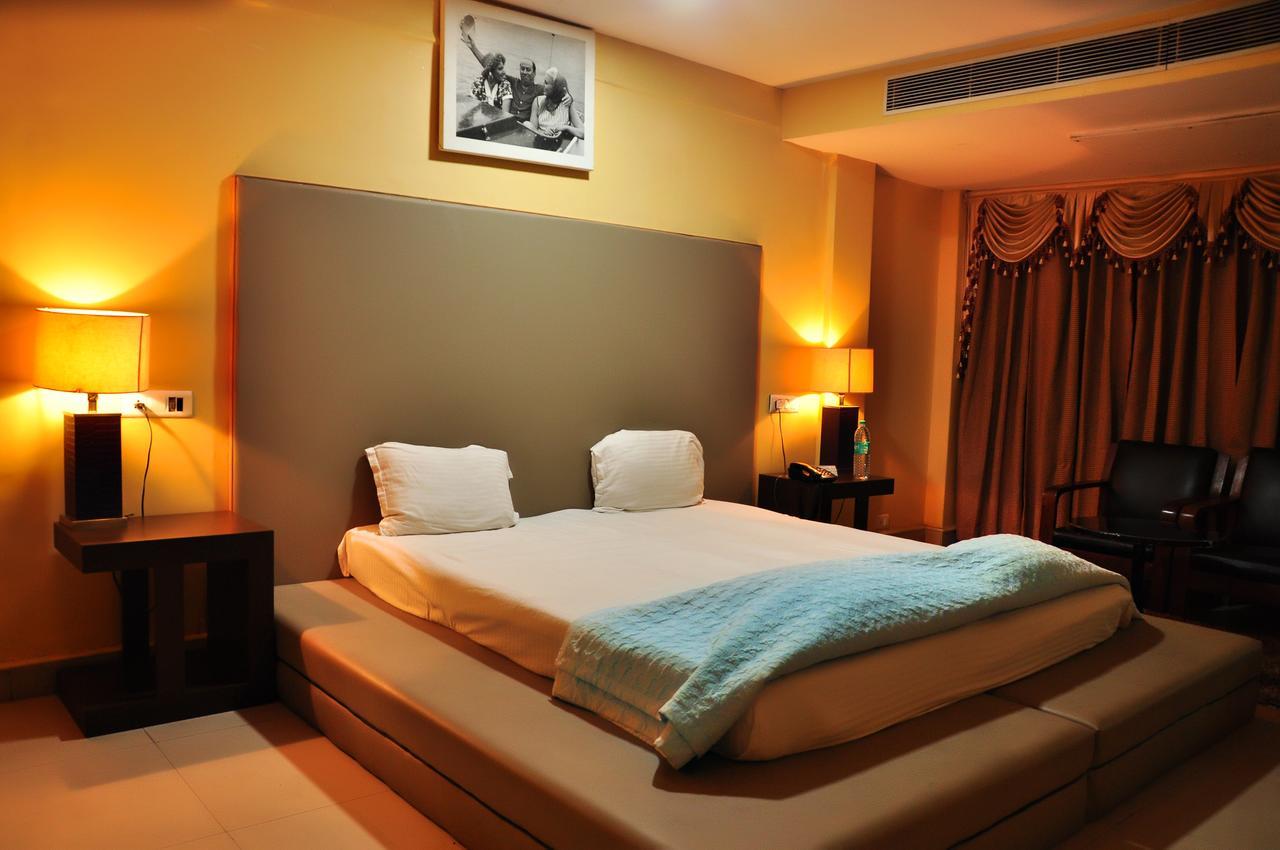 Hotel Unite Pathānkot Dış mekan fotoğraf