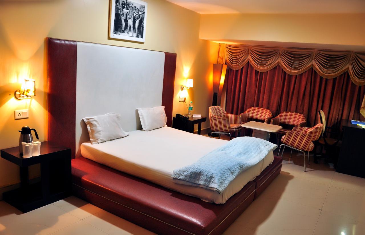 Hotel Unite Pathānkot Dış mekan fotoğraf