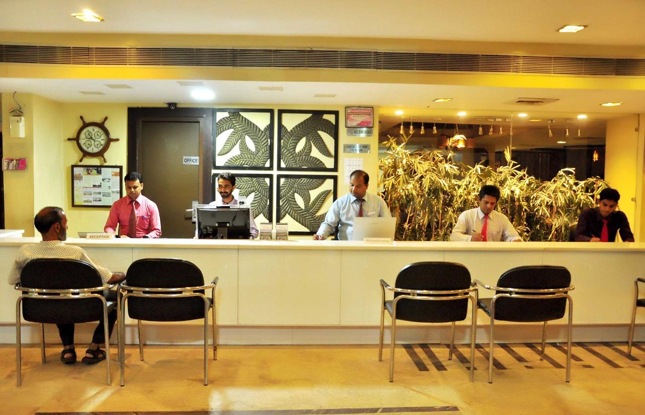 Hotel Unite Pathānkot Dış mekan fotoğraf